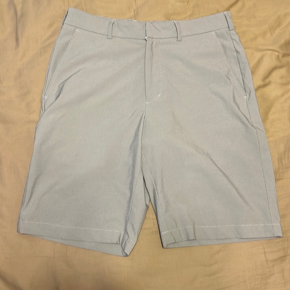Walter hagen size 30 like new